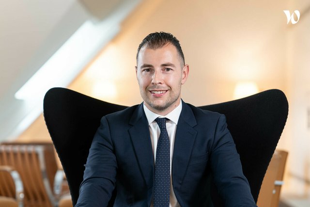 Rencontrez Adrien, Expert Tarification - Banque Populaire Alsace Lorraine Champagne