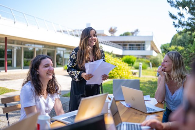 emlyon business school