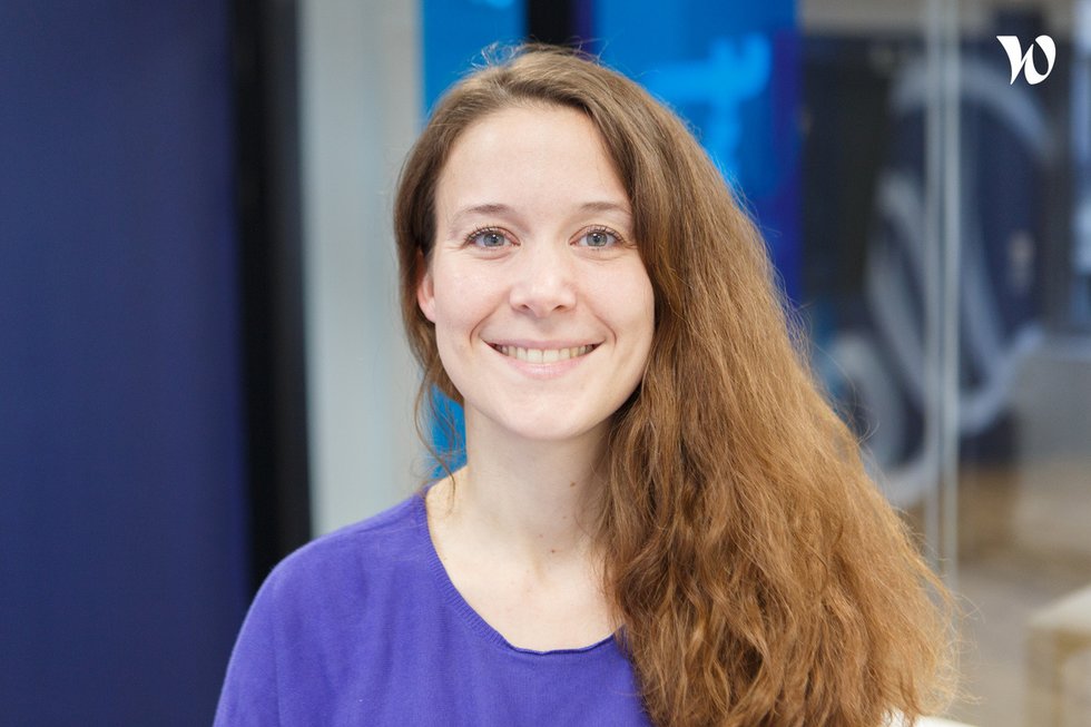 Rencontrez Alexia, Cheffe de Projet Grands Comptes - EQS Group, Data Legal Drive