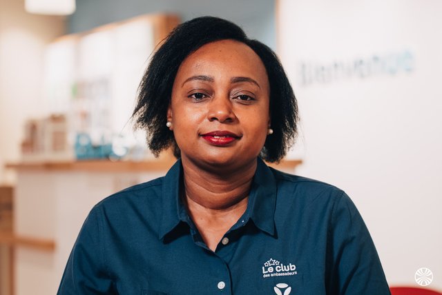 Rencontrez Dhoirifa, Conseillère de vente support - Bouygues Telecom