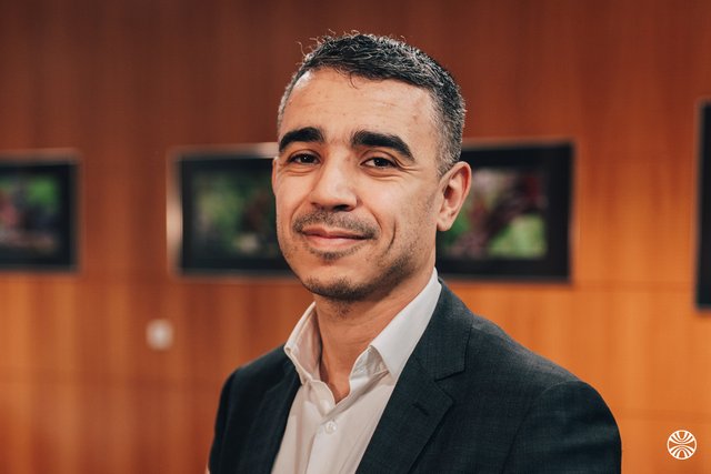 Rencontrez Mohamed, Directeur du Parcours collaborateur et Conseil interne - Abeille Assurances (Aéma Groupe)
