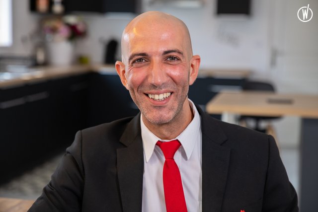 Rencontrez Moussa, Responsable Secteur  - Maisons Pierre