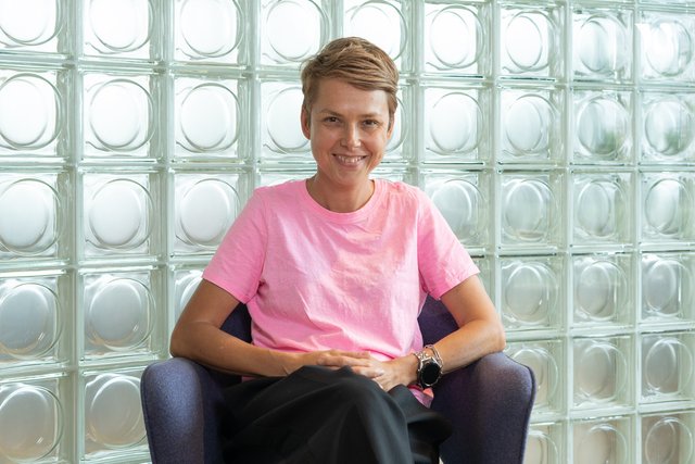 Rencontrez Leticia, Responsable de la team IX et de l'expérience des particuliers - Pollux