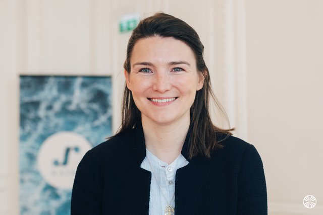 Rencontrez Stéphanie, Directrice du Développement, Stratégie, Comm - RAISE