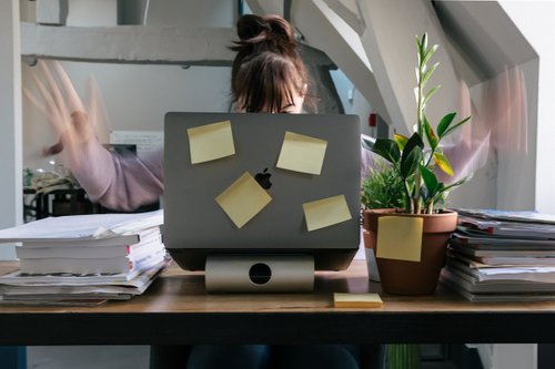 Comment gérer une période de rush au travail ?