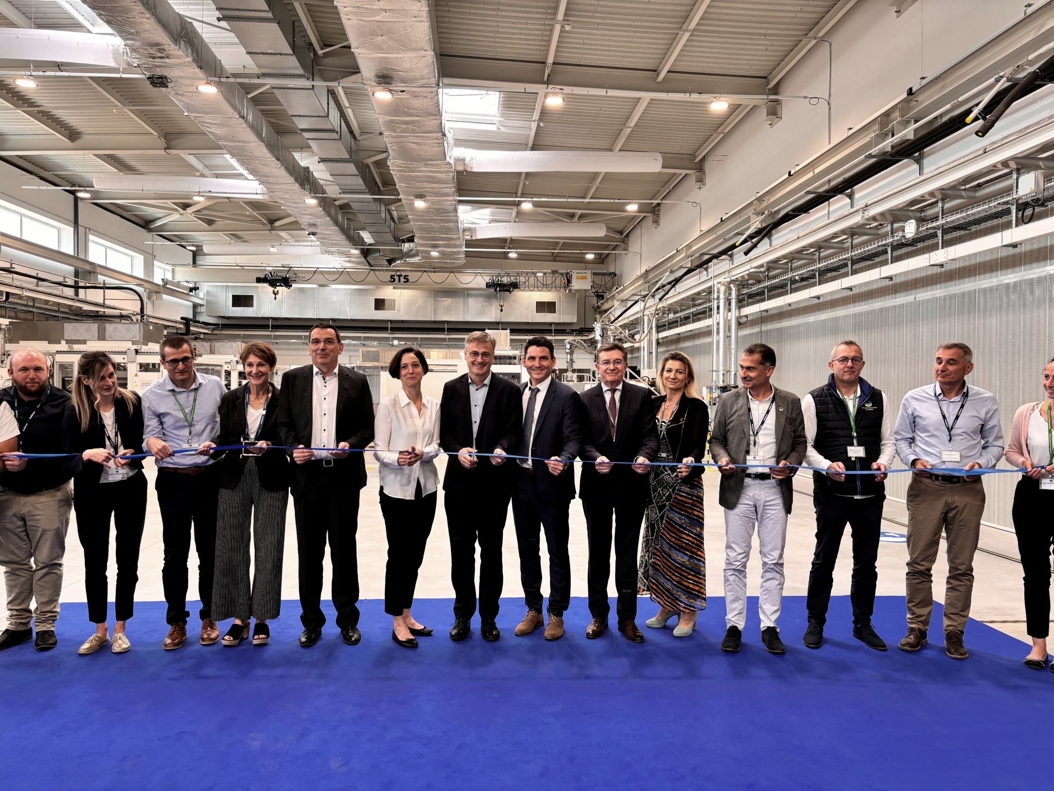 Inauguration de l'unité d'injection plastique sur le site de La Balme-les-Grottes, en France