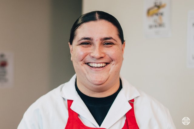 Rencontrez Mathilde, Directrice de Magasin - Groupe B.A. (Boucheries André)