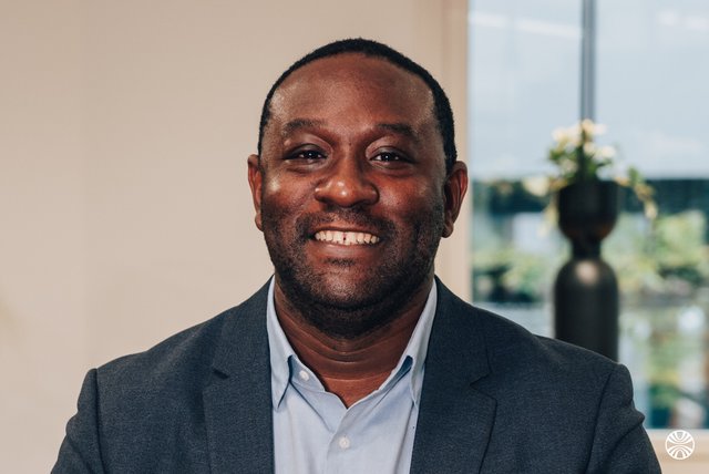 Rencontrez Abdoulaye - Directeur des Systèmes d’information - Carte Blanche Partenaires