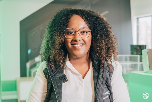 Rencontrez Tyfany, Customer Advocate - Schneider Electric