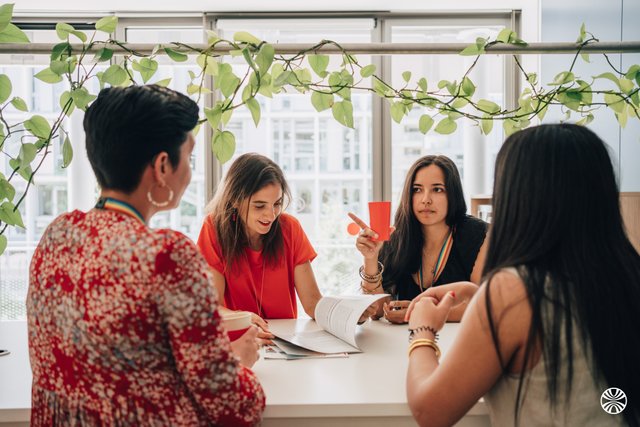 emlyon business school
