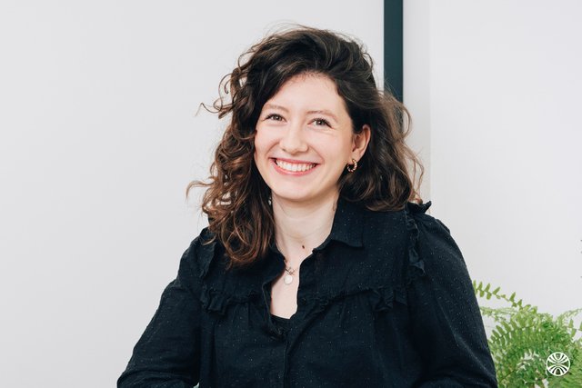 Rencontrez Sibylle, Consultante Senior Carbone - R3