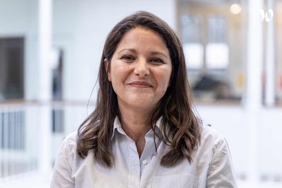 Rencontrez Yasmine, Responsable Rangement - A.P.C.