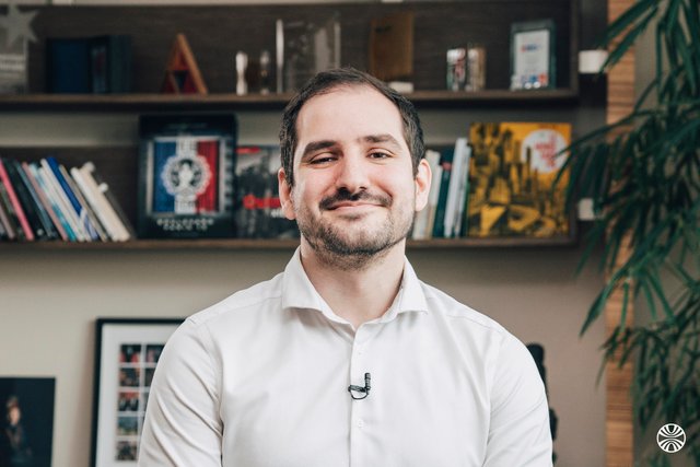 Rencontrez Théo, Courtier Référent - Finzzle groupe