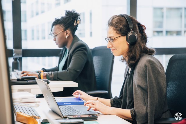 L - Founders of loyalty France