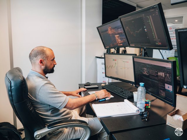 XEILOS TRADING