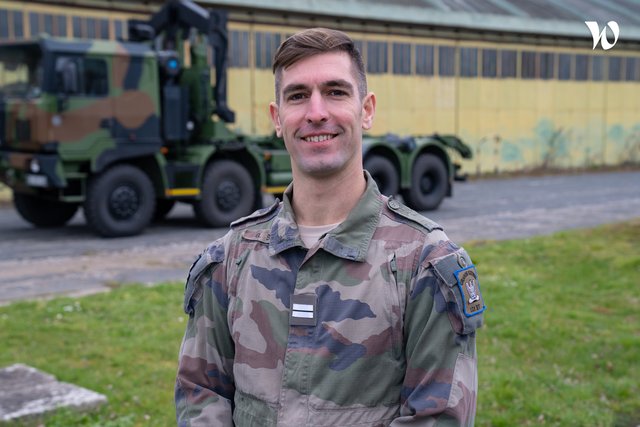 Rencontrez le lieutenant Joeffrey, Chef de peloton escadron de transports  - Armée de Terre - sengager.fr