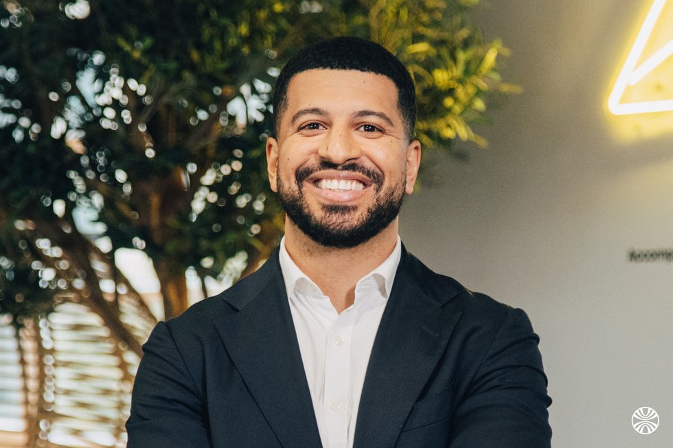 Rencontrez Charlie, Consultant - Ginesis Finance