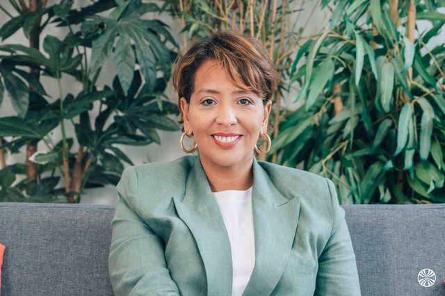 Rencontrez Karima, Sales Manager - Eudonet