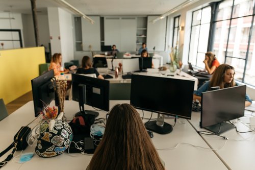 Les actus RH de juillet : fiches de paie, pizzas et mini entrepreneurs