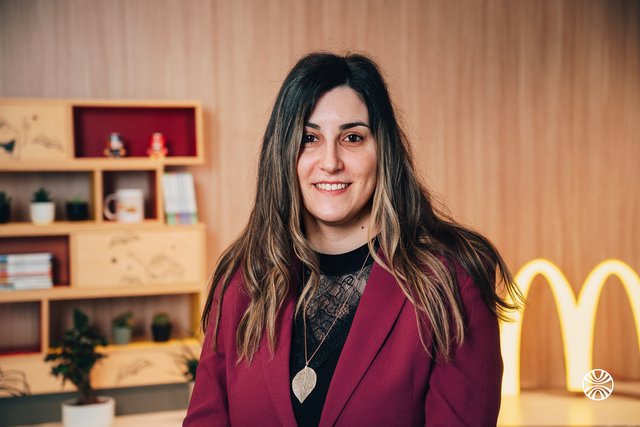 Rencontrez Sophia, Chargée de communication interne - McDonald's France