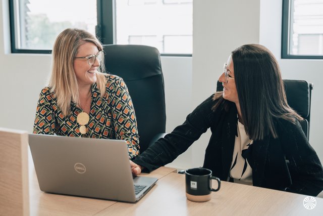 UXCO Group - Ecla & UXCO Student