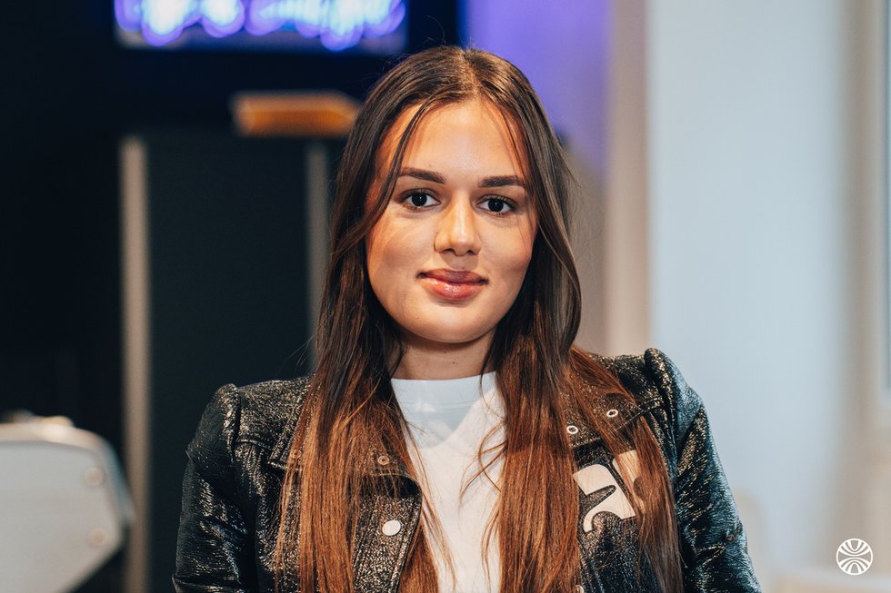 Rencontrez Jihane, Chargée de Partenariats - DLPK