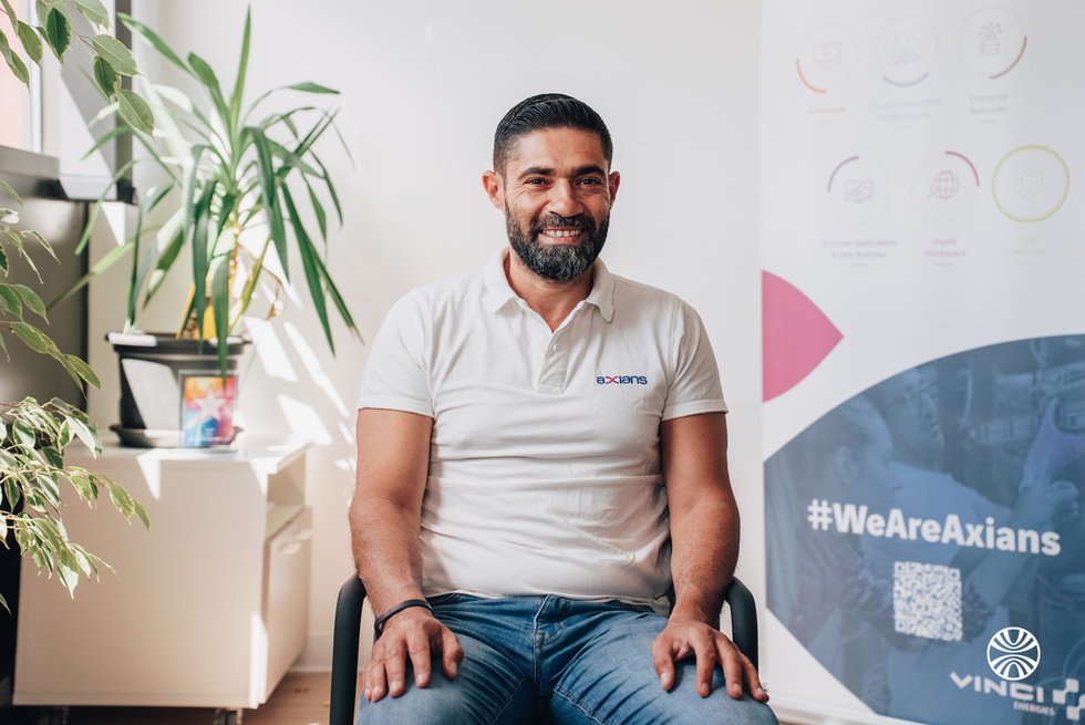 Rencontrez Sofiane, Responsable Administratif et Financier - Axians France