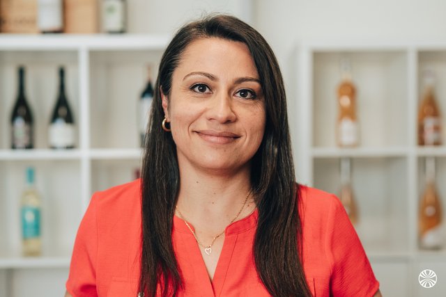Rencontrez Elodie, Responsable Vins - AdVini