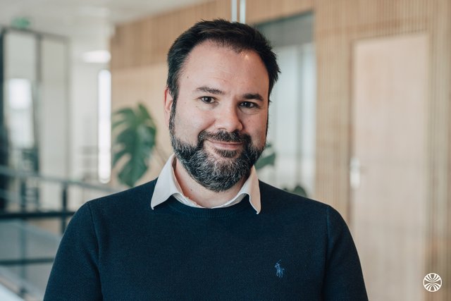 Rencontrez Sébastien, Responsable Produit - Synox