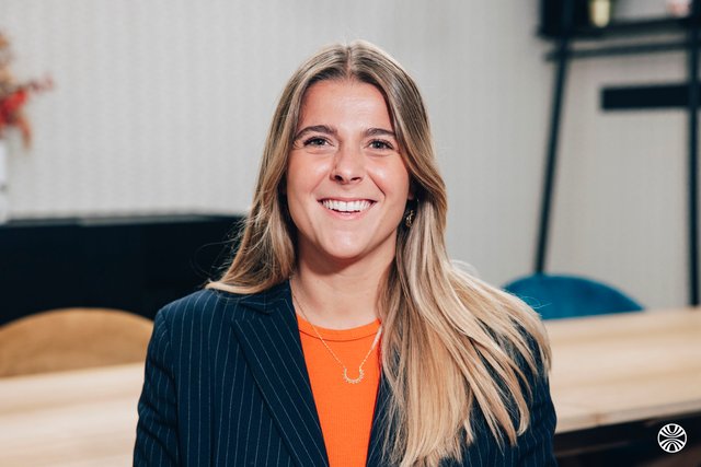 Rencontrez Julie, Directrice de l'Hotel Marais Hôme - Emeraude Hotels