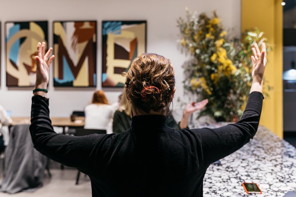 Râler au travail, dangereux exutoire ? 