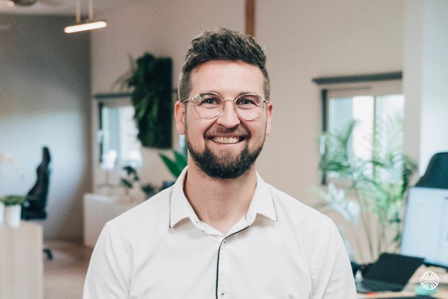 Rencontrez Sébastien, Responsable des Achats - Maxesport