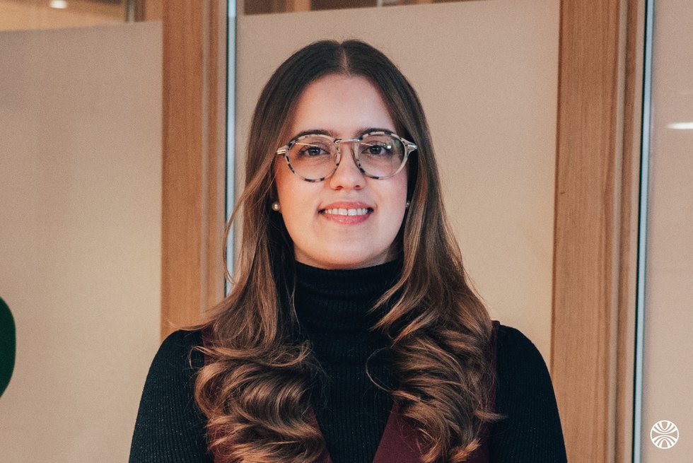 Rencontrez Yasmine, Consultante - Frame