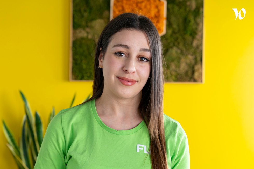 Rencontrez Kahina, Shop Manager - FlixBus