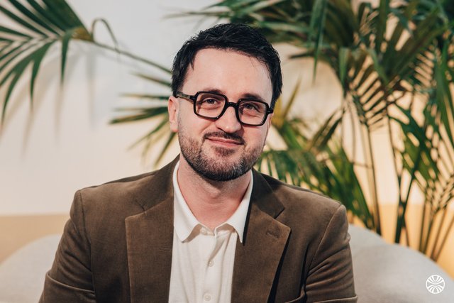 Rencontrez Dimitri, Courtier Fondateur - Aeconomia