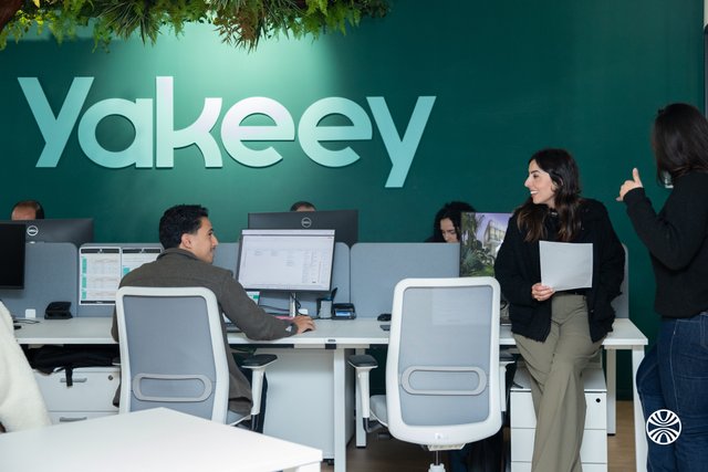 YAKEEY