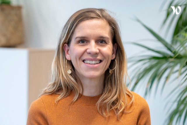 Rencontrez Camille, Directrice du réseau scientifique - Coloplast