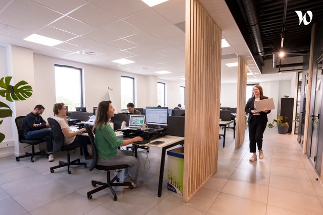 Sofacto devient Frisbii
