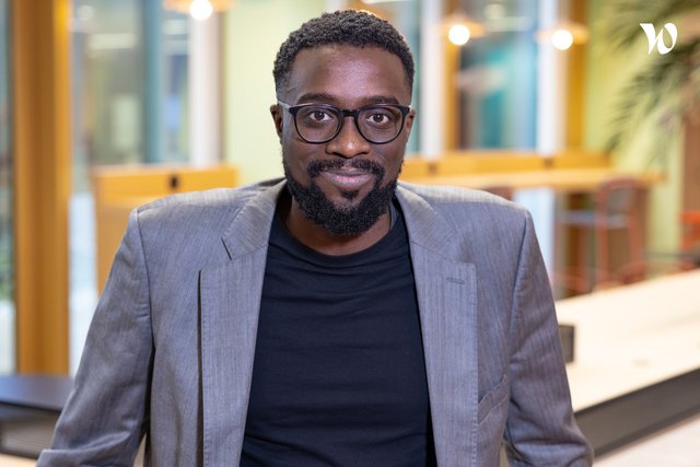 Rencontrez Diow, Conseiller de clientèle en centre de relation clients - Société Générale