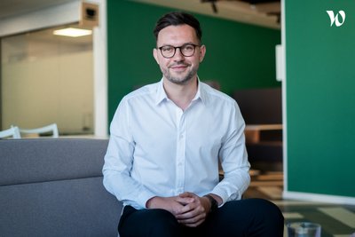 Pavel, Communication Advisor