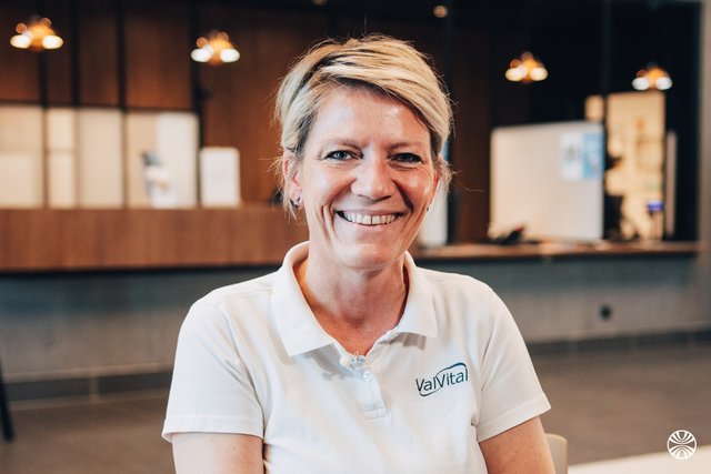 Rencontrez Karine, Hôtesse d'Accueil  - ValVital