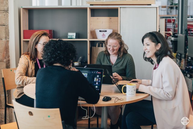 SNCF RETAIL & CONNEXIONS
