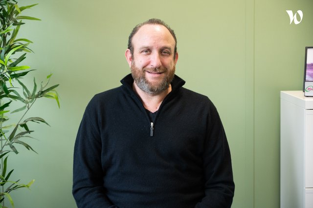 Rencontrez Jean-Émile, Fondateur et CEO - Pixmania
