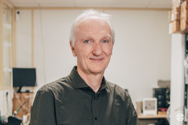 Rencontrez Denis, Architecte électronicien - Athanor engineering