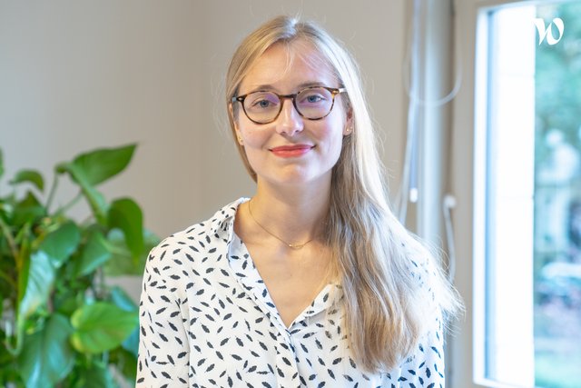 Rencontrez Estelle, Responsable Marketplace - Laboratoire Puressentiel