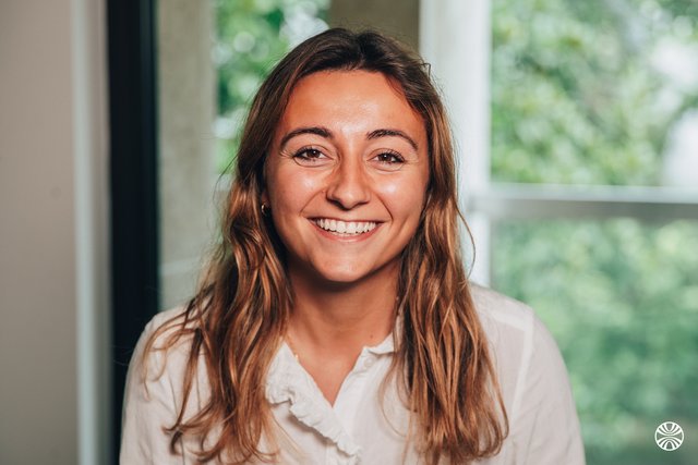 Rencontrez Anne-Lise, consultante senior stratégie IA - Delos