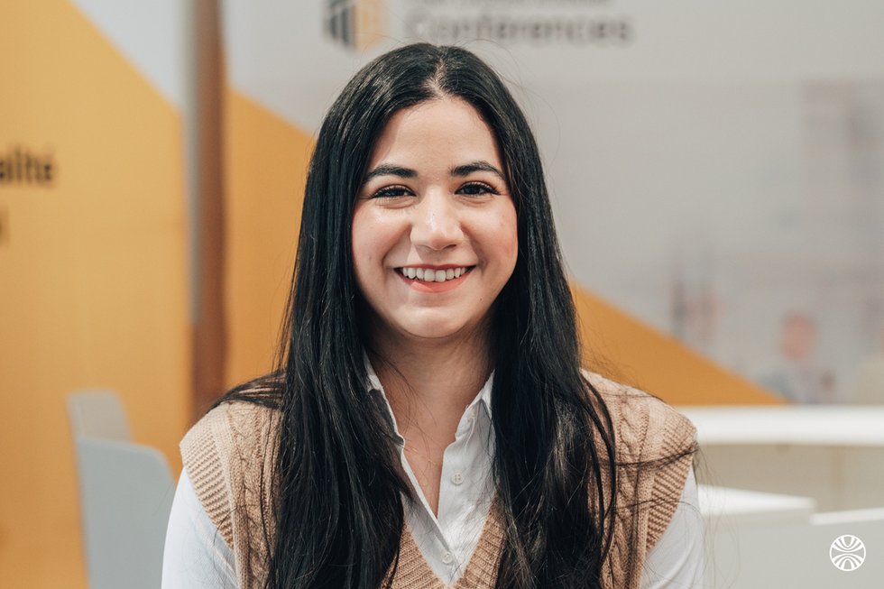 Rencontrez Oumaima, Responsable Marketing Gamme - Lamy Liaisons