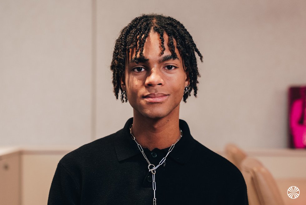 Rencontrez Léandro, Directeur artistique - Helmut Agency x Production