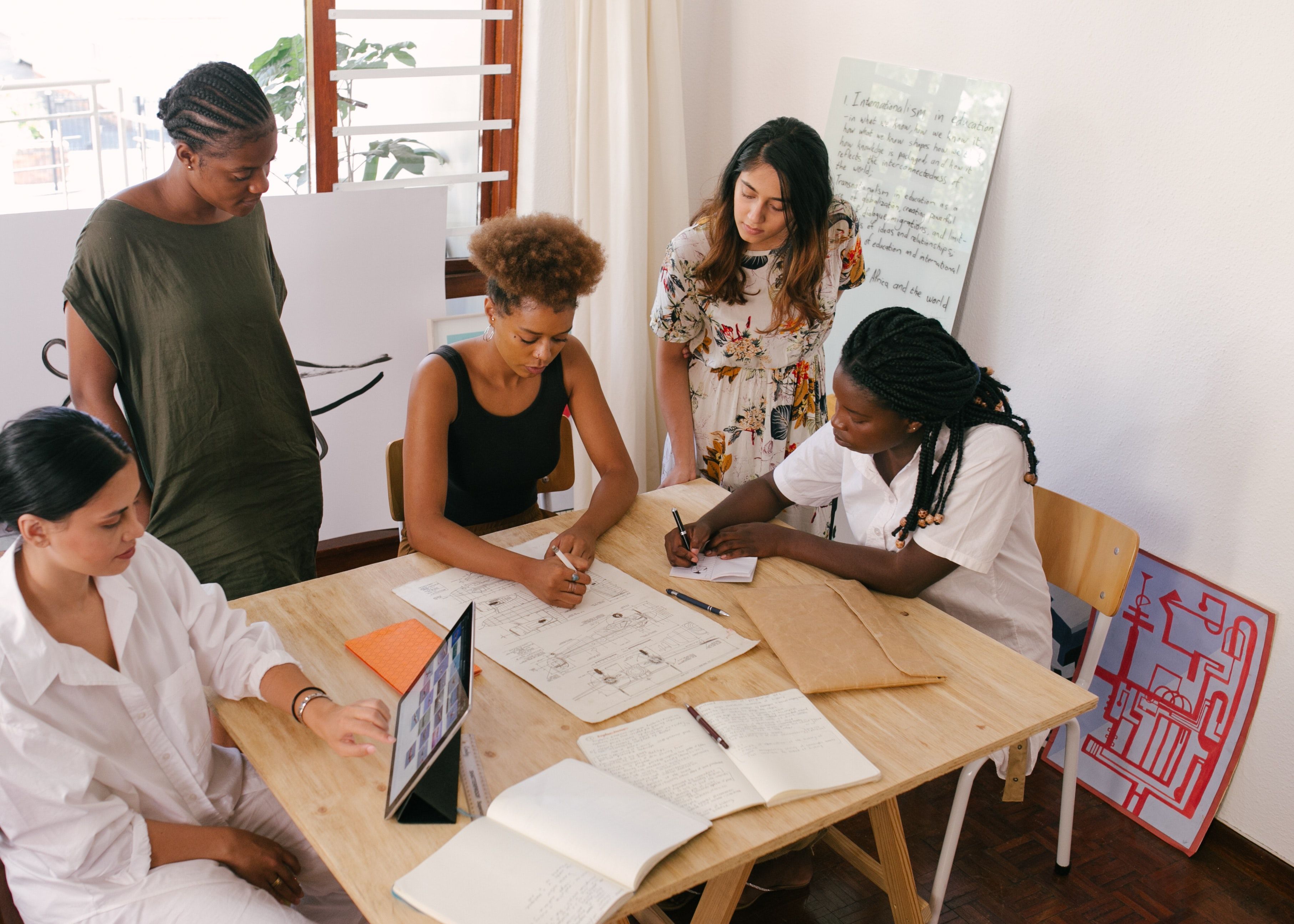 « TOUTES ET TOUS ÉGAUX » : 5 ANS POUR FAIRE ÉVOLUER L’ENTREPRENEURIAT FÉMININ