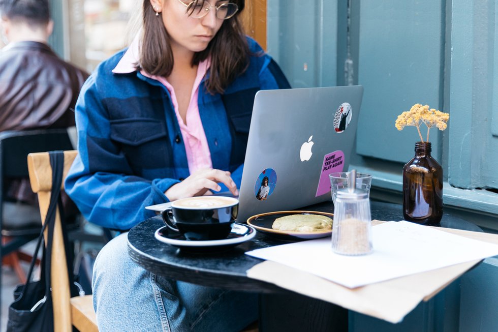 Télétravail à 100% : impacte-t-il vraiment nos relations sociales ?